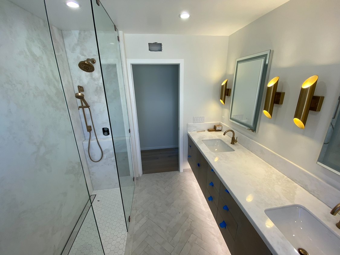 Bathroom Renovation: Bathroom overview